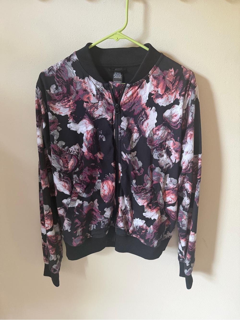 Victoria Sport Floral Bomber Jacket Size Small Like New 🌸✨